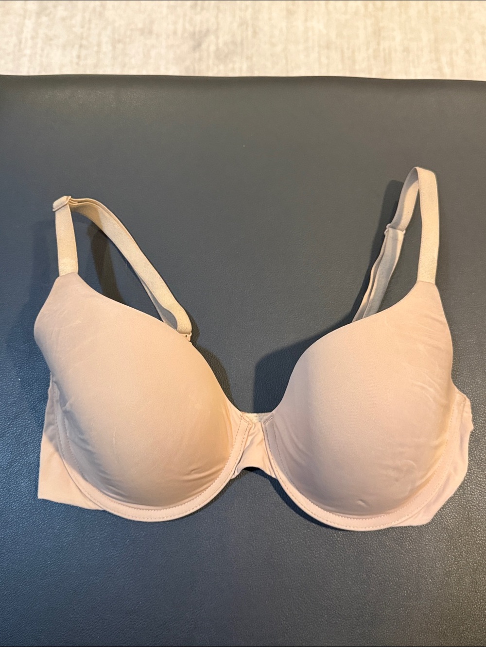 Victoria’s Secret 34 D Seamless Nude T-Shirt Bra - Women Intimates & Sleepwear
